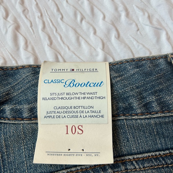 NWT - Tommy Hilfiger Classic Bootcut Women's Blue Jeans - Picture 7 of 15